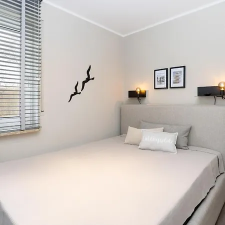 Meisenweg 12 Whg 1 Eg *